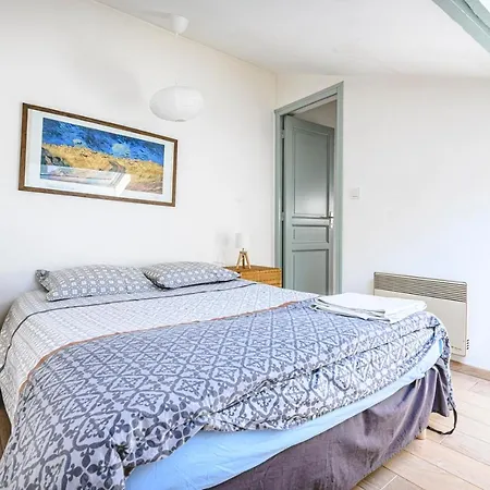 Chanzy - A 50m De La Cathedrale Apartment *